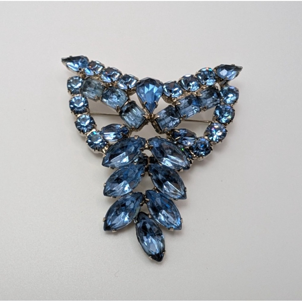 Vtg 2.75" Ice Blue Aqua Rhinestone Navette Cascade Statement Tiered Brooch Pin